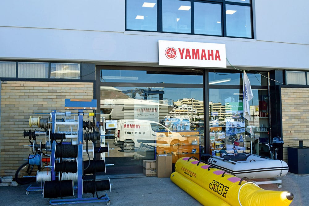 Every type of marine service is here