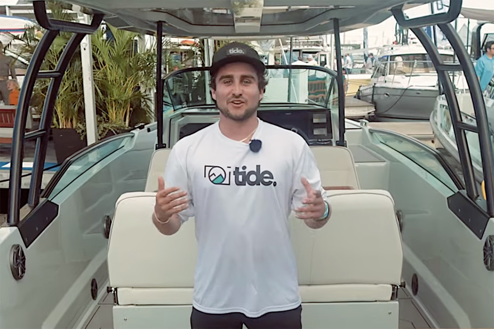 Ashton presenting a video about the Saxdor 270