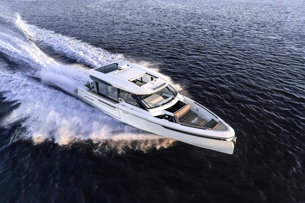 Saxdor win at the Yacht Style Awards. Saxdor 400 GTC