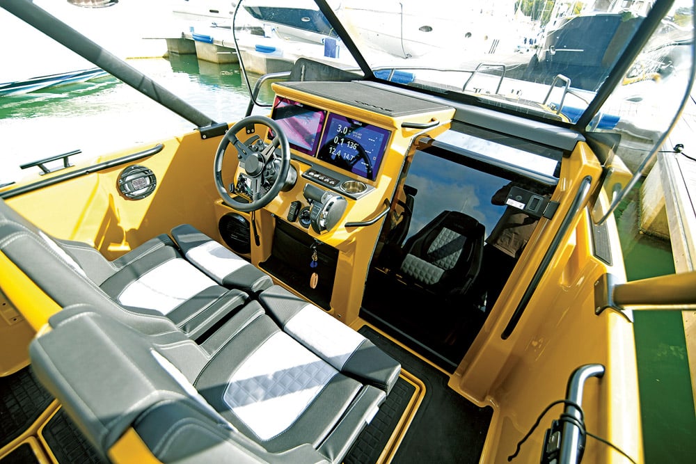 Twisted T300S