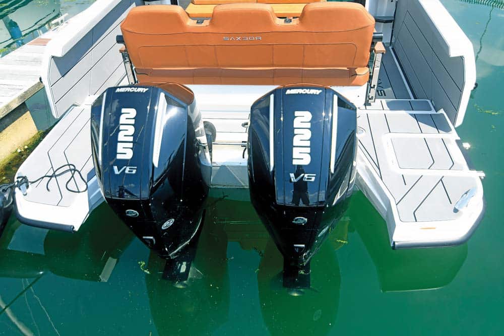 Saxdor 320 GTCDeep bathing platforms flank the engines. 