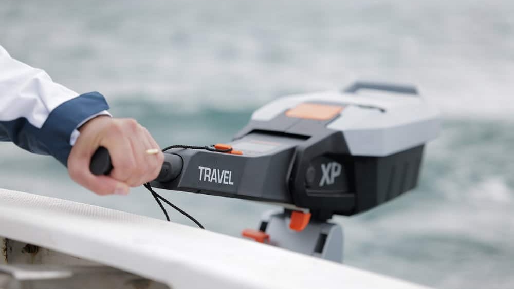 Torqeedo Travel Outboards - The tiller kill cord attaches easily to a pull-out tab.