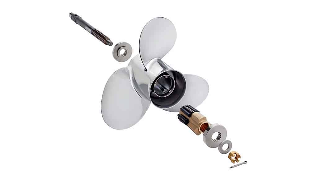 The stainless steel, three-blade propeller can be teamed with a range of pitches designed to deliver smooth acceleration, stable handling and fuel-efficiency.