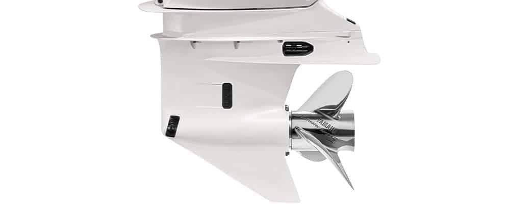 The stainless steel, three-blade propeller can be teamed with a range of pitches designed to deliver smooth acceleration, stable handling and fuel-efficiency.