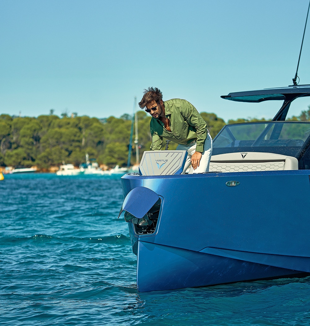 Virtue V10 - Anchor deployment does not get much cooler than this.