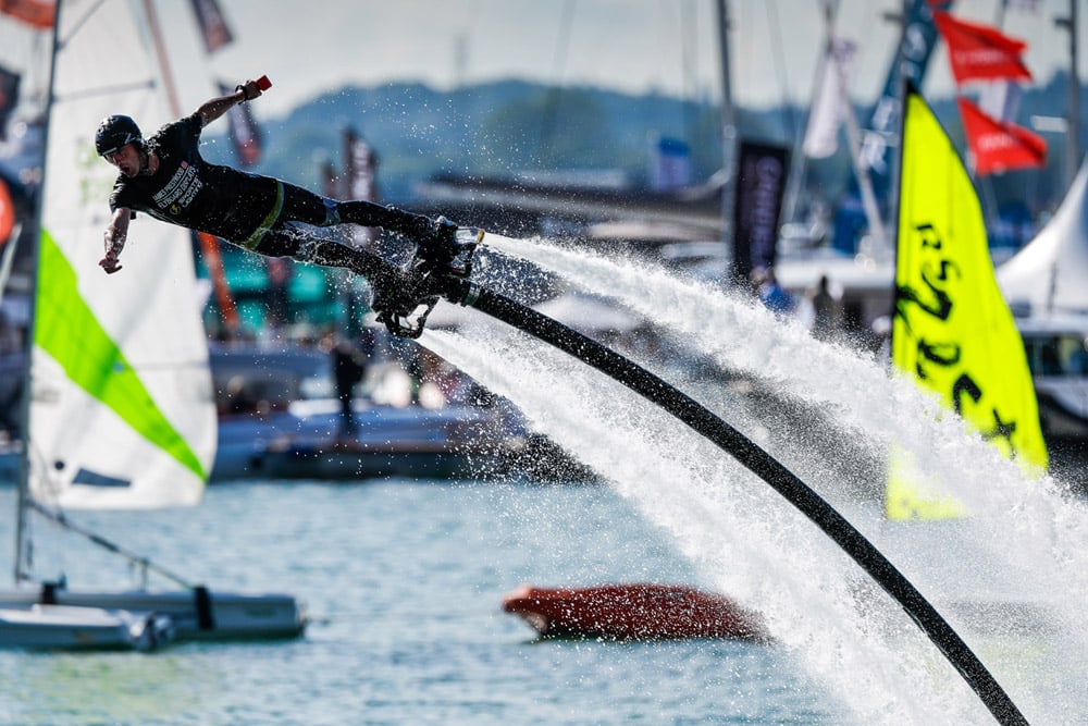 James Prestwood performing mesmerizing Flyboard acrobatics - Southampton Boat Show