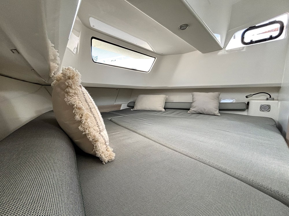 Zodiac X10CC. Sleeping space is not cramped.