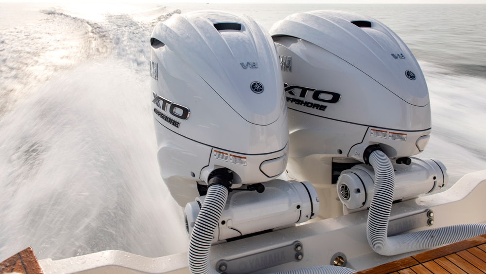 Yamaha XTO Offshore 450hp V8