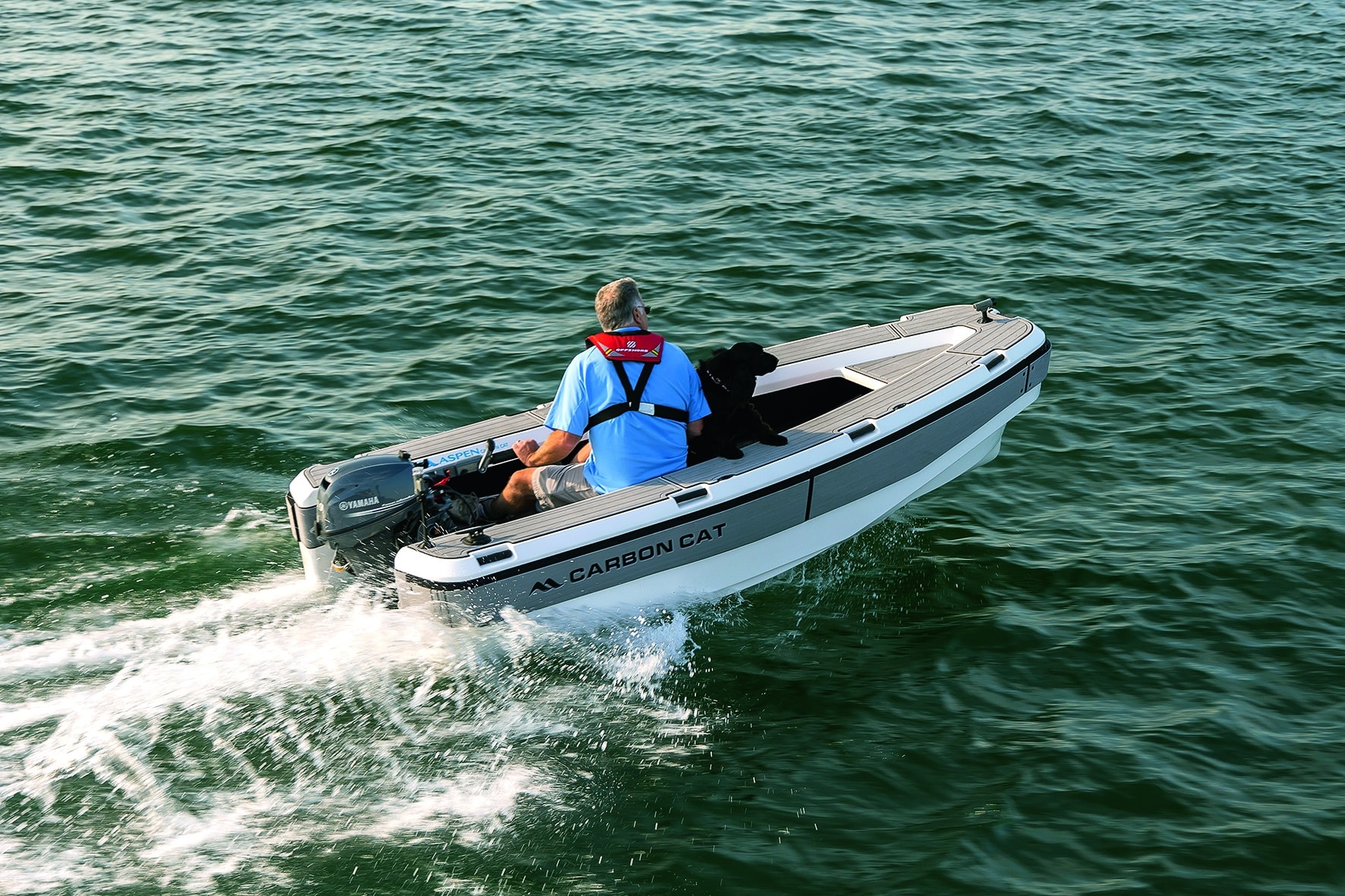 Aspen Carbon Cat wide gunwales