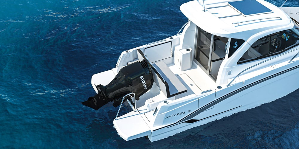 Beneteau Antares 7 engine