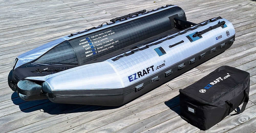 The holdall makes for easy storage and carriage of the EZraft.