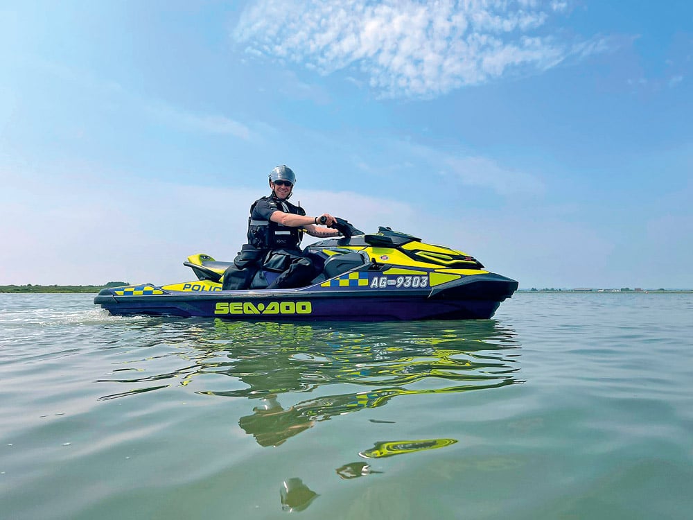 Details and livery of the Sea-Doo RXT 300. Sea-Doo PWC