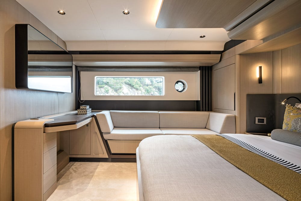 Plenty of room for a wall mounted large TV. Sirena 48