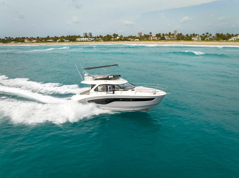 Beneteau Antares 12 - Southampton Boat Show - Bates Wharf