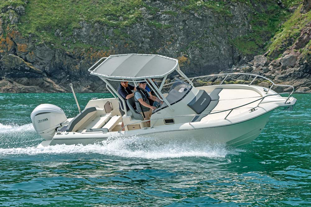 White Shark 240 Sc EVO
