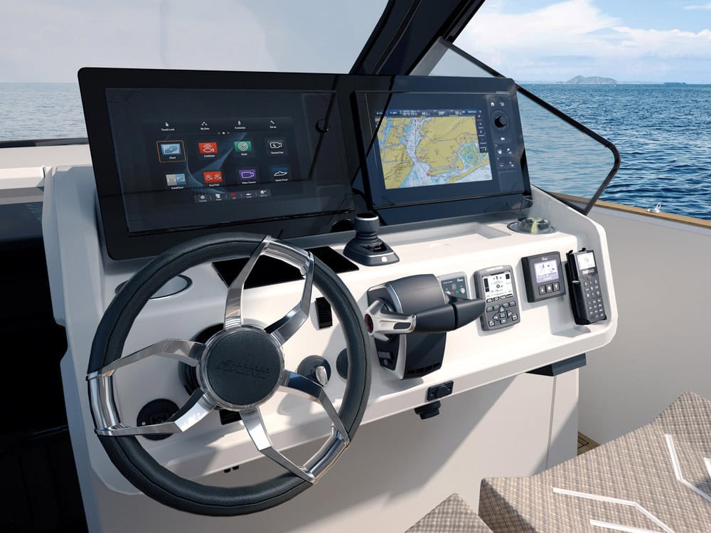 Fjord 39 XL - Fjord 39 XP - This dash can house twin 12in or twin 16in MFDs.