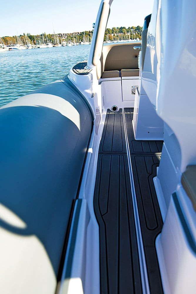 Easy forward-deck movement.