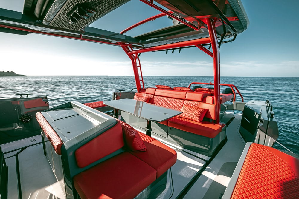 The social aspect of this boat is impressive