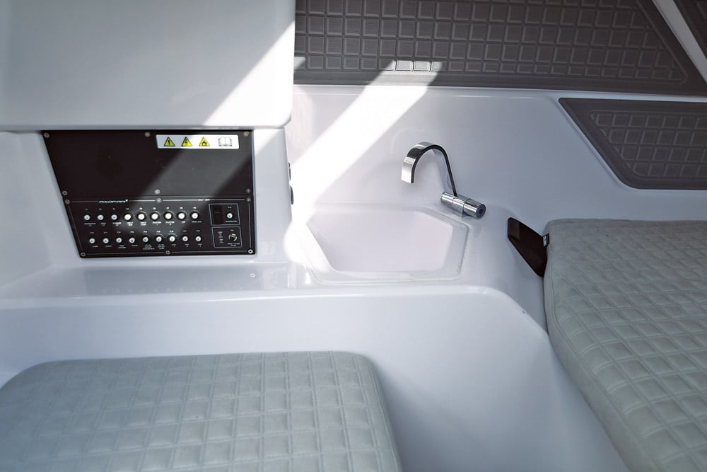 Twisted T300S cabin