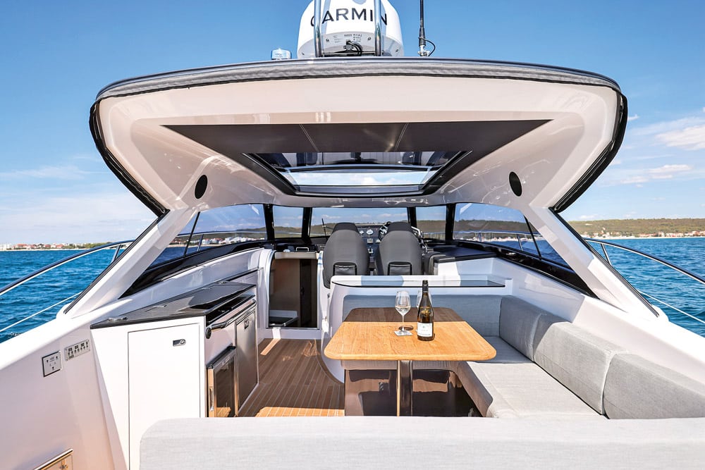 The helm is centrally located. 