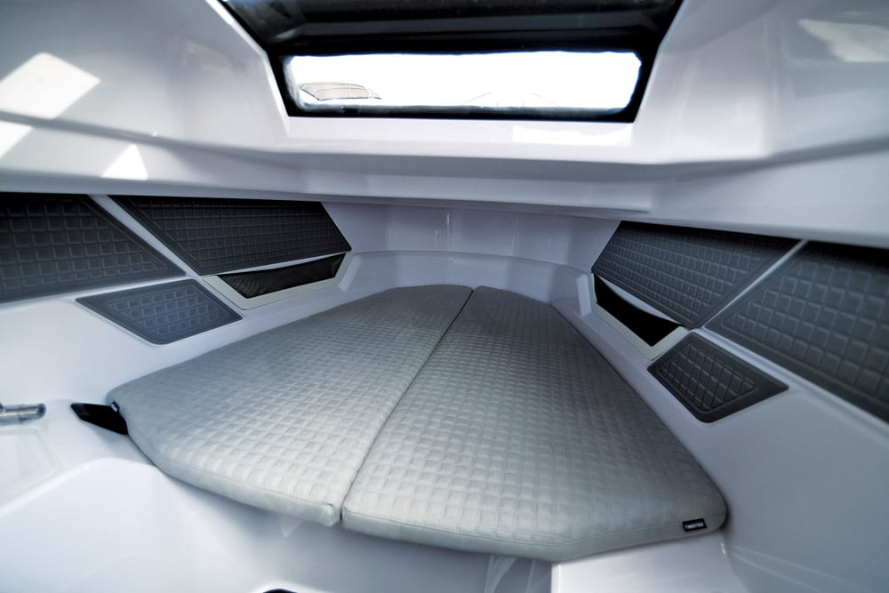 Twisted T300S bed
