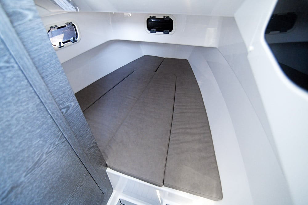 ZAR 95 SL - The bed is bigger than you expect.