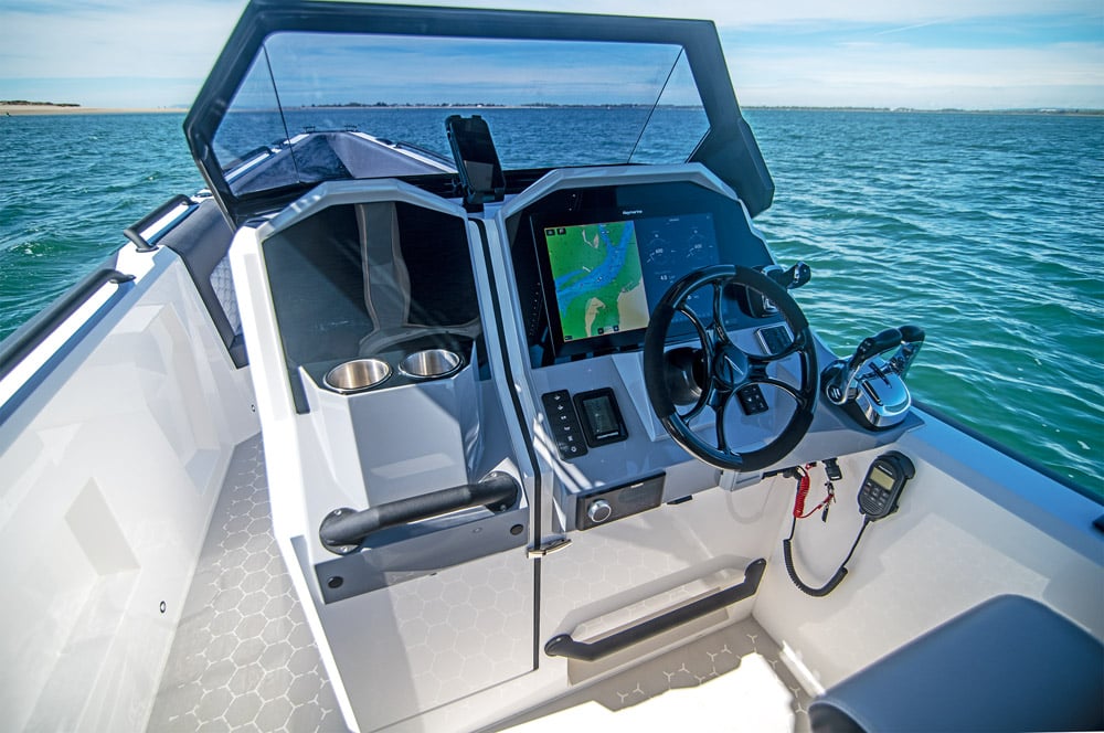 Ring 1080 Trophy. The helm keeps you secure and enclosed.