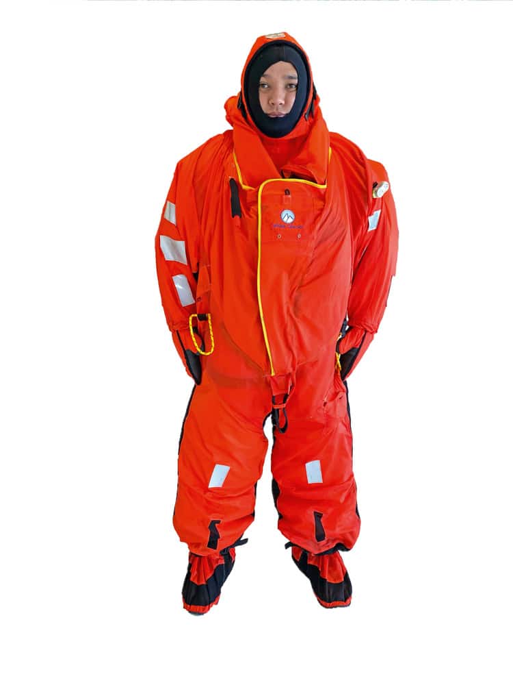 The innovative design of the Arctic 10+ even allows the user to open the suit from within to access bare hands for eating, drinking and performing first aid.