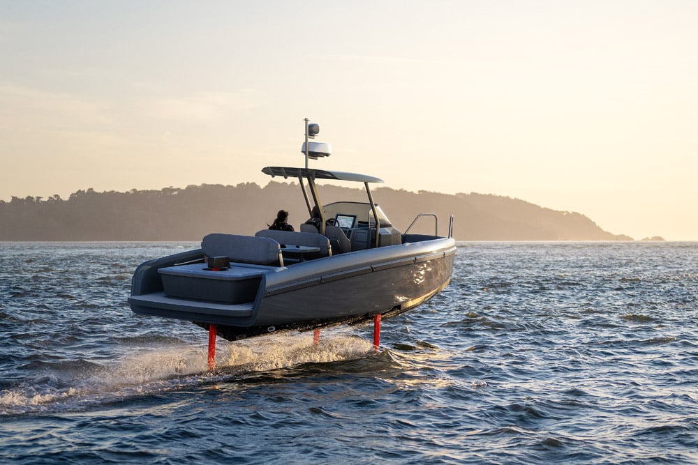 Candela C-8 CC