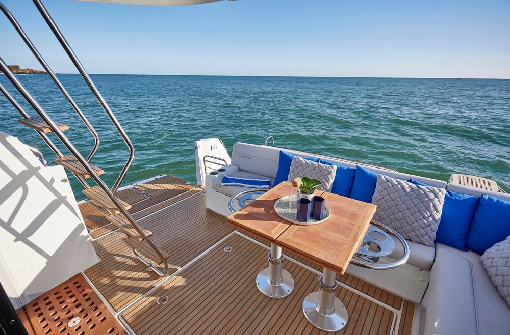 Beneteau Antares 12 - Southampton Boat Show - Bates Wharf