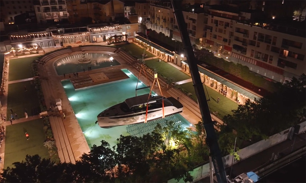 Azimut Seadeck 6 - Milano Design Week
