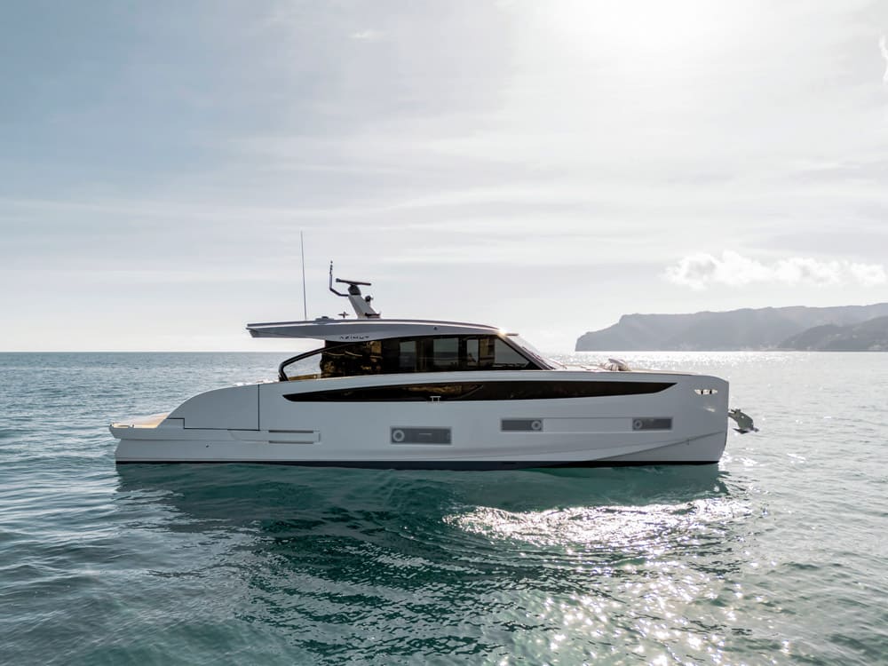 Southampton International Boat Show - Azimut Seadeck 6