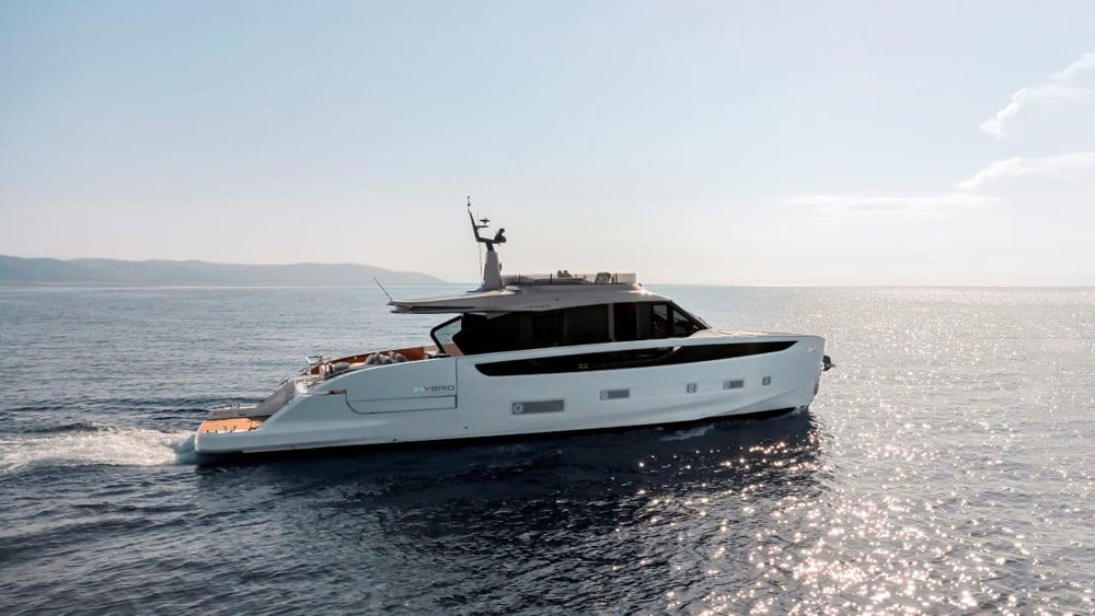 Azimut Seadeck 7 Hybrid