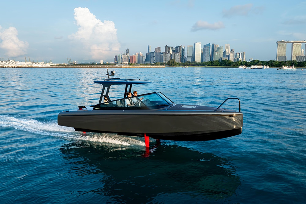 Candela C-8 - electric boat - foiling boat