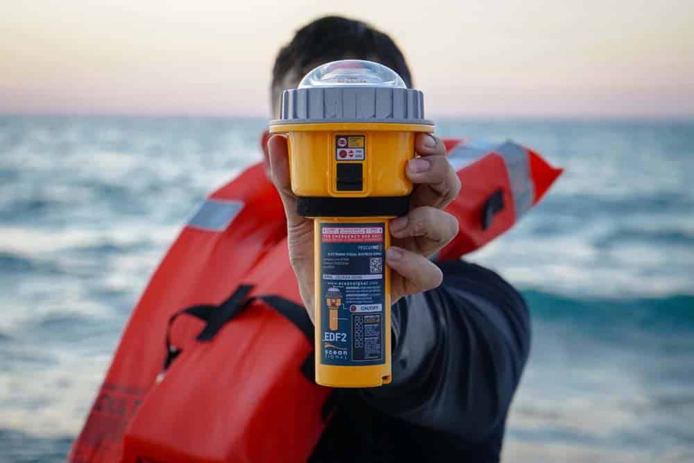 rescueME. Ocean Signal