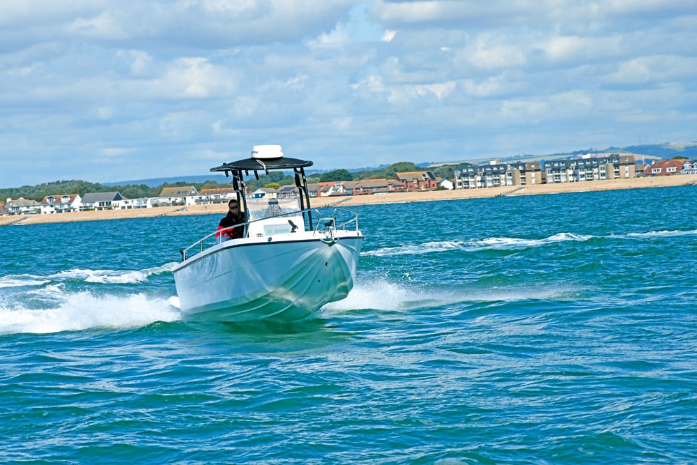 Hurracane 21 on water - hull