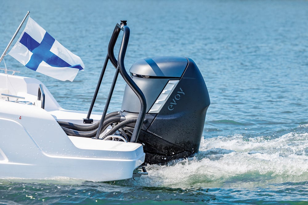Axopar 25 Cross Bow Electric Prototype