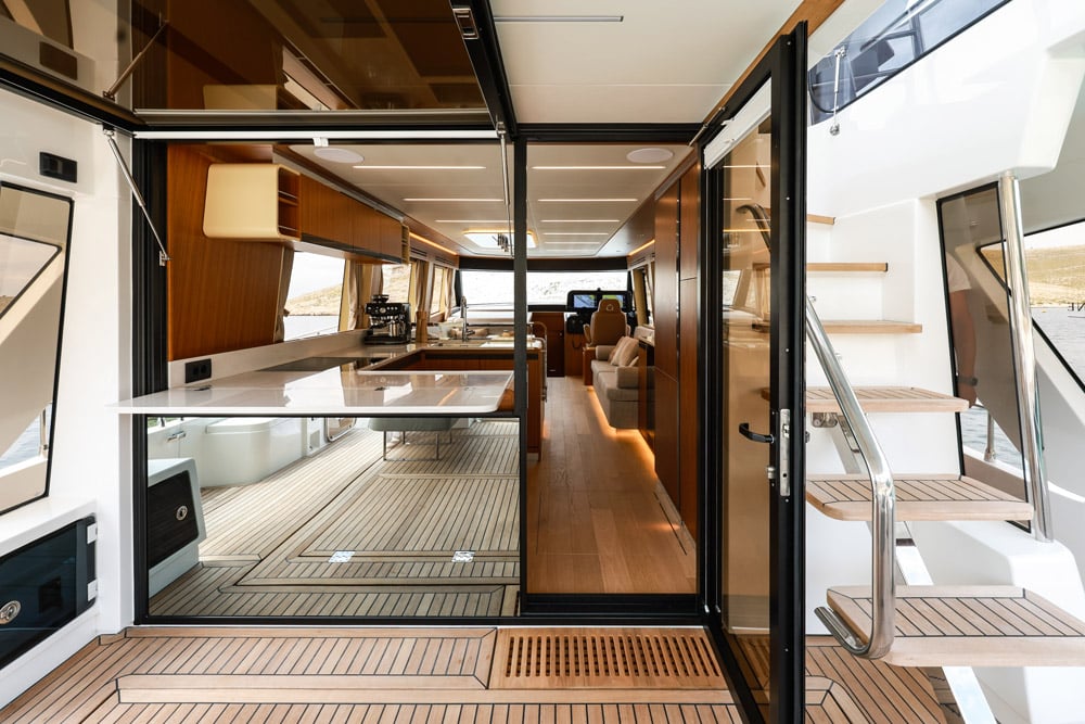 Greenline 58 Fly Hybrid - Cannes Yachting Festival