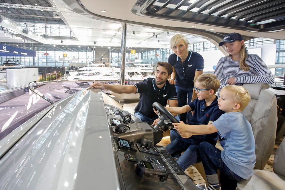 Azimut - Hall 6