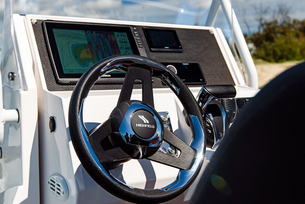 Garmin Echomap Ultra is fitted with adequate space for a pair of screens. 