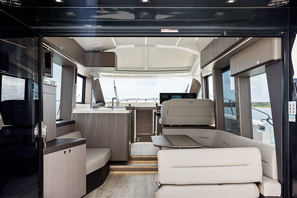 Galeon 450 HTC