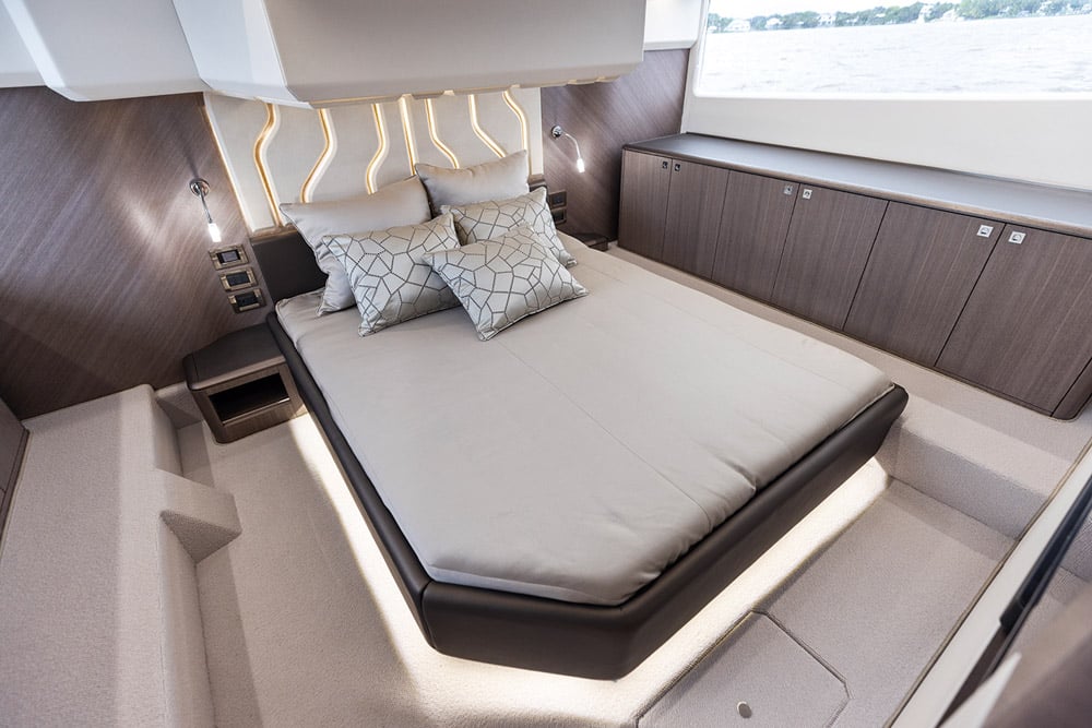 Galeon 450 HTC