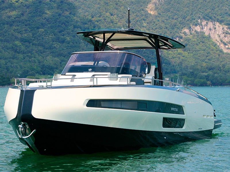 Powerboat and RIB