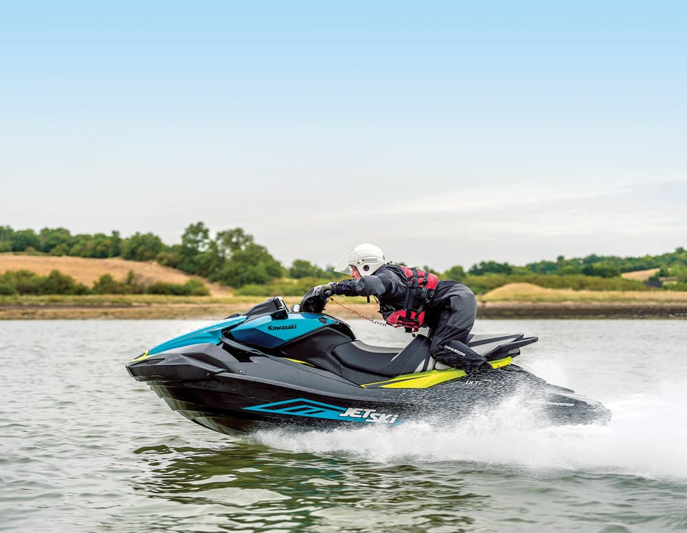 Kawasaki Ultra 310 on the water