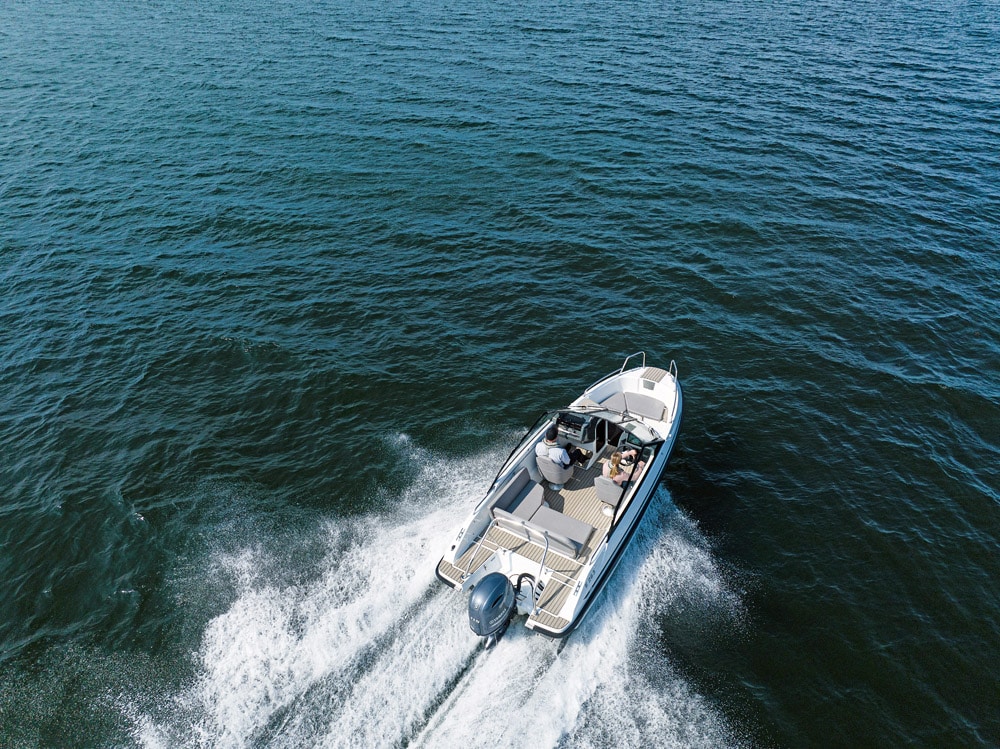 Yamarin 59 BR on the water