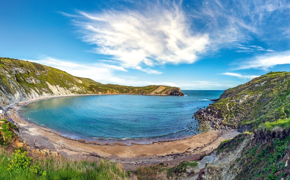The stunning Lulworth Cove. © iStock-Fela Sanu.