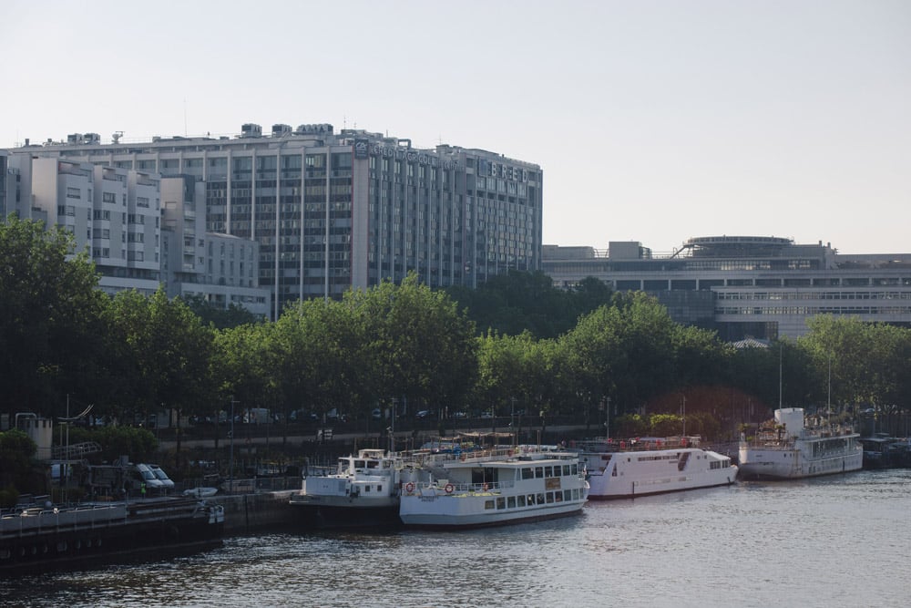 Increased sustainability at the 2024 Olympics: Torqeedo electrifies “Mistinguett”, the longest boat river cruise show in Paris for the Olympics Opening Ceremony