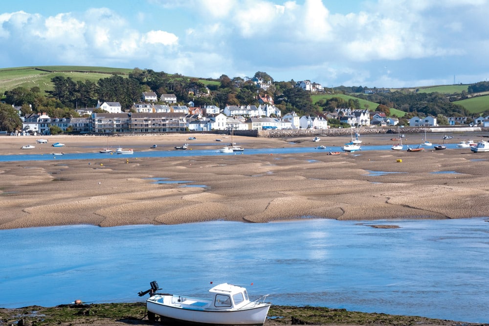 iStock-MypurgatoryyearsView across the estuary from Appledore to Instow