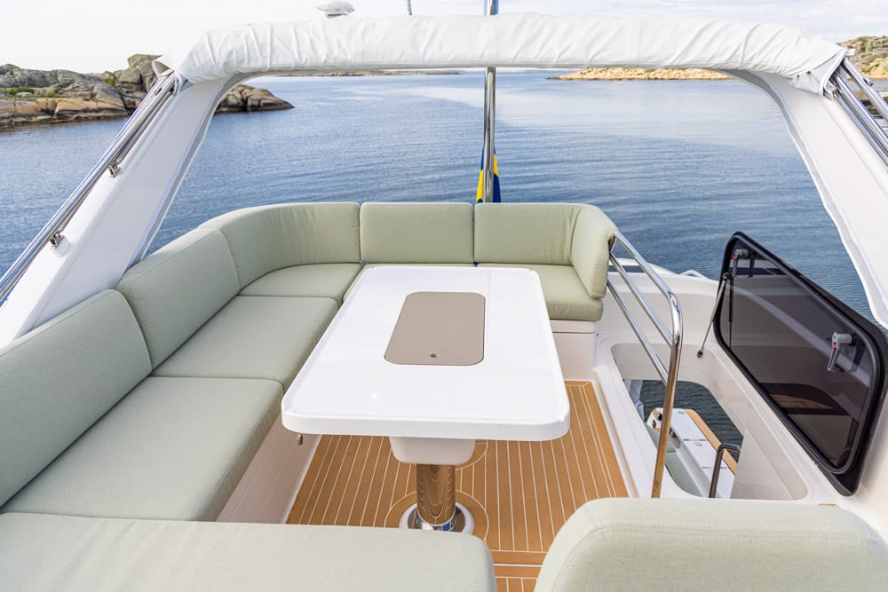 Nimbus 495 Fly seating