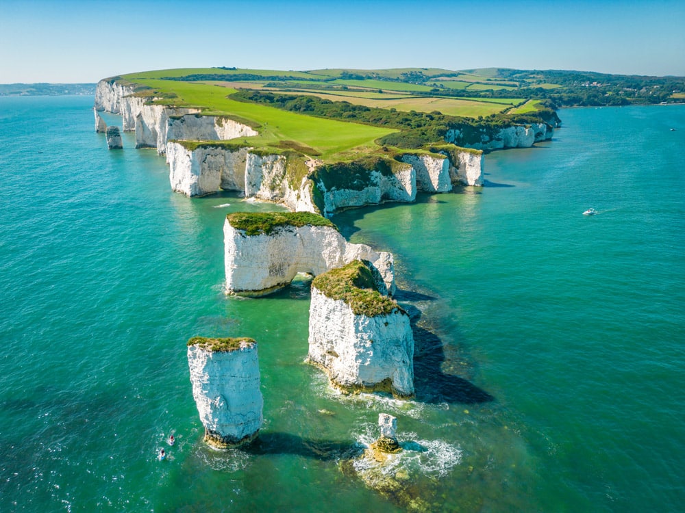 Old Harry Rocks and Isle of Purbeck, Studland to the right. © istock - Thomas Faull
